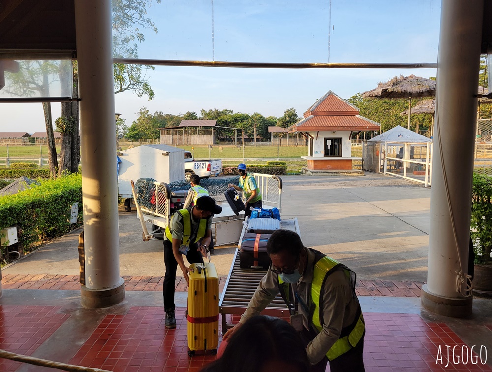 曼谷航空 曼谷素汪那普BKK-素可泰THS 經濟艙飛機餐、曼谷航空貴賓室 開箱PG213 ATR72-600