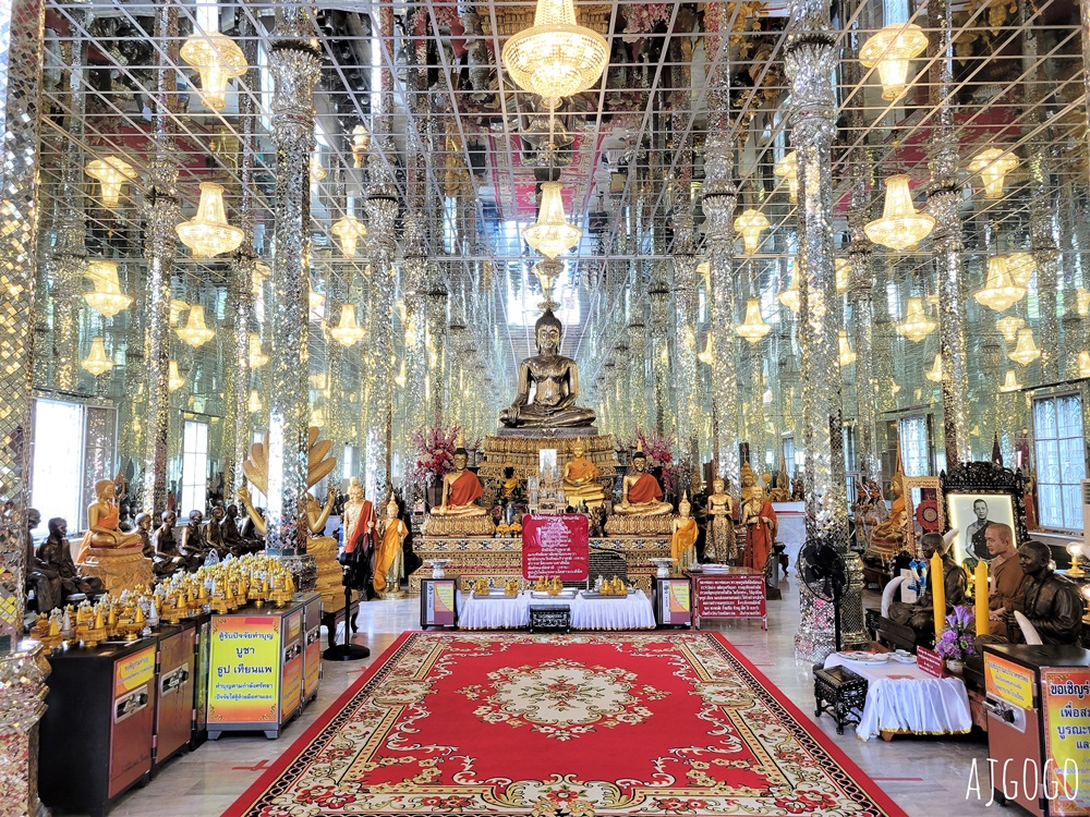 泰國旅遊 泰國最高佛像 Wat Muang 紅統廊曼寺的巨大金佛