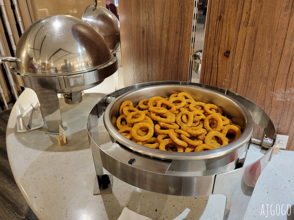 已歇業 屏東住宿 鮪魚家族飯店屏東館 屏東飯店推薦 早餐、停車場