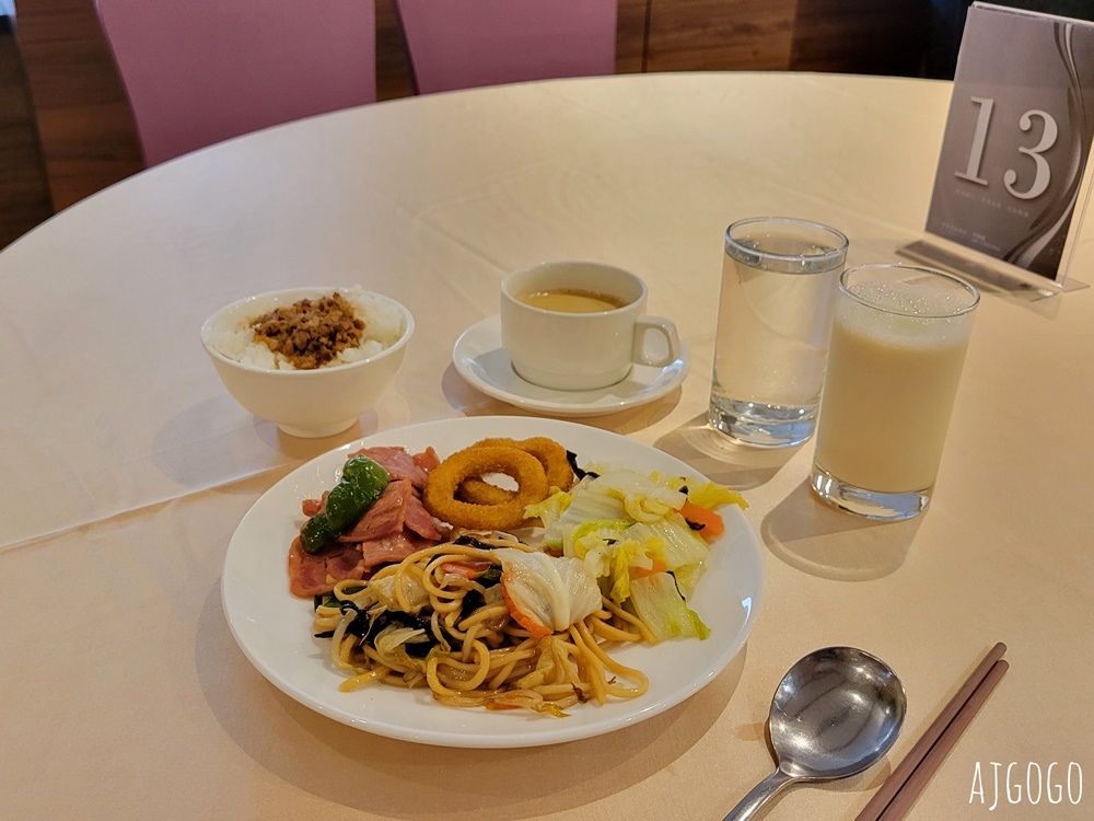 已歇業 屏東住宿 鮪魚家族飯店屏東館 屏東飯店推薦 早餐、停車場