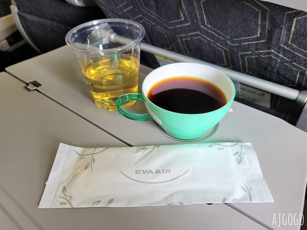 長榮航空 曼谷BKK-桃園TPE 777經濟艙飛機餐 開箱BR212