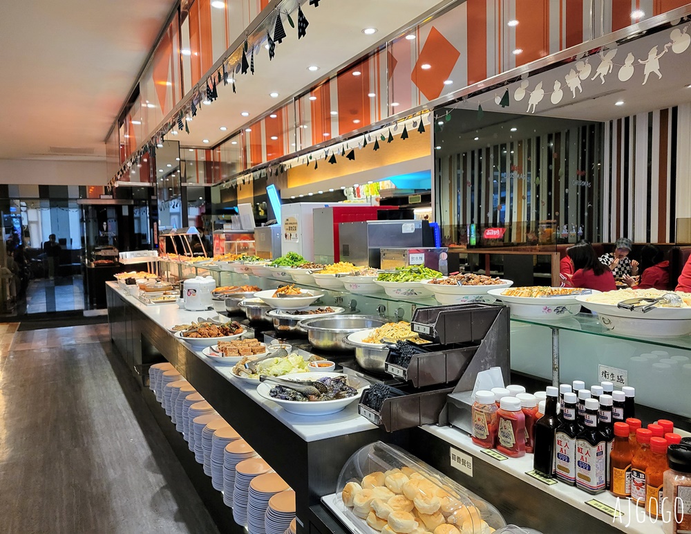 2026桃園美食 我家牛排春日店 桃園最猛平價吃到飽 水果吧好厲害 桃園餐廳推薦