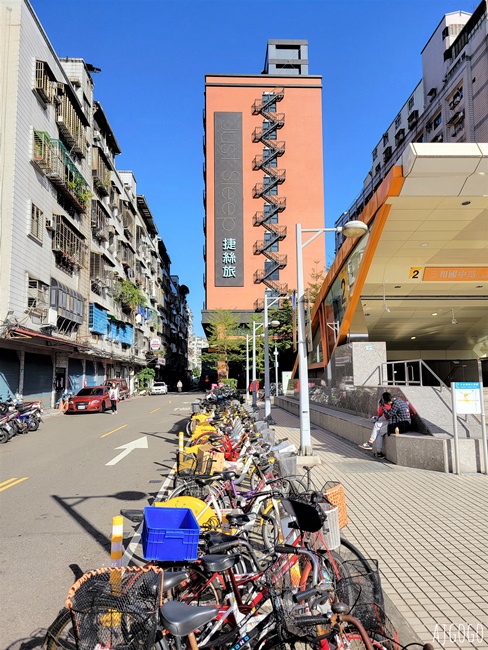 2026台北住宿 捷絲旅台北三重館 早餐、停車場 極致工業風設計旅店