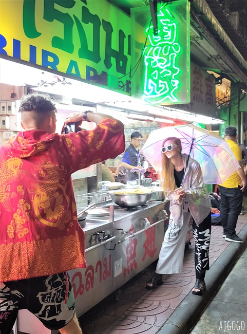 曼谷自由行 曼谷中國城擁擠熱鬧的大街夜市 曼谷最有活力的夜生活之一