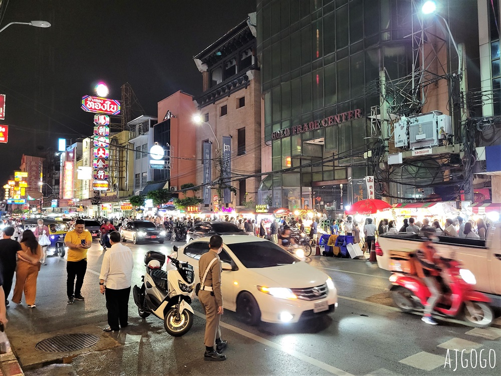 曼谷自由行 曼谷中國城擁擠熱鬧的大街夜市 曼谷最有活力的夜生活之一