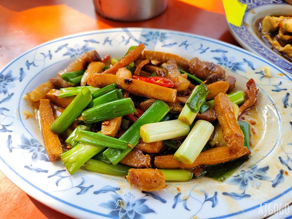 屏東美食 榕樹下大鍋菜 內埔古早味小菜 大鍋滷菜隨你夾