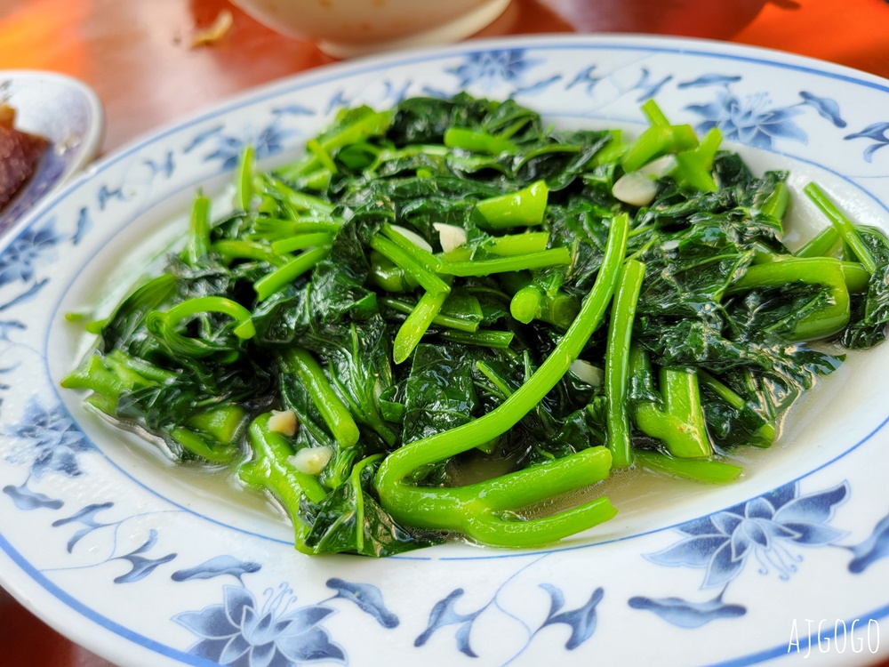 屏東美食 榕樹下大鍋菜 內埔古早味小菜 大鍋滷菜隨你夾