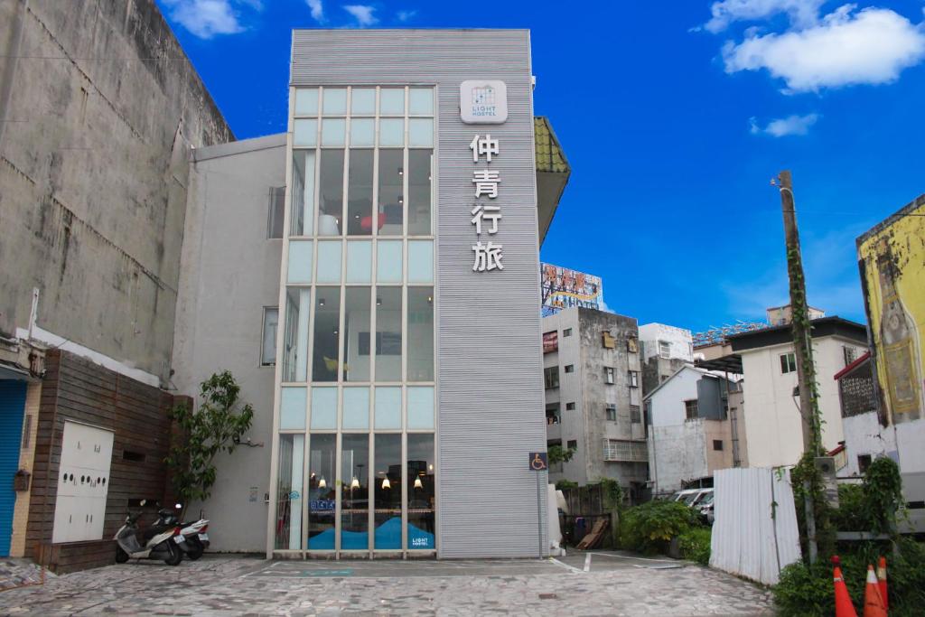 2026花蓮住宿 仲青行旅花蓮館 花蓮車站青年旅館推薦 雙人房、早餐、交通