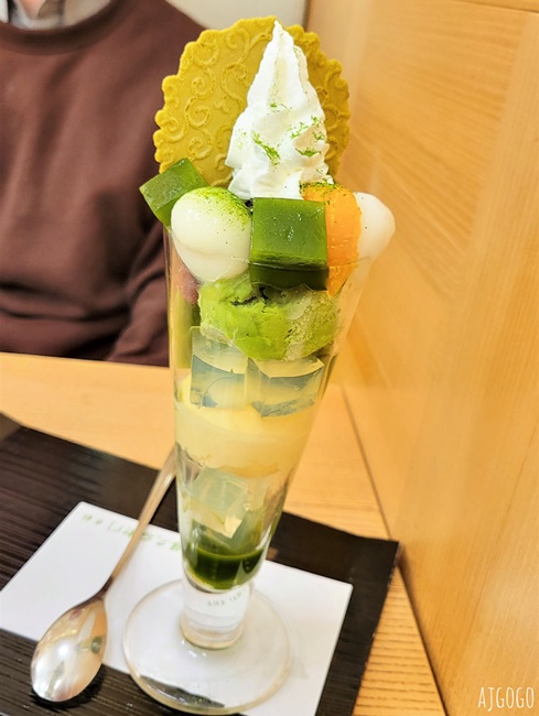 台北美食 京都伊藤久右衛門中山直營店 台灣唯一分店在台北 抹茶蛋糕霜淇淋芭菲最經典