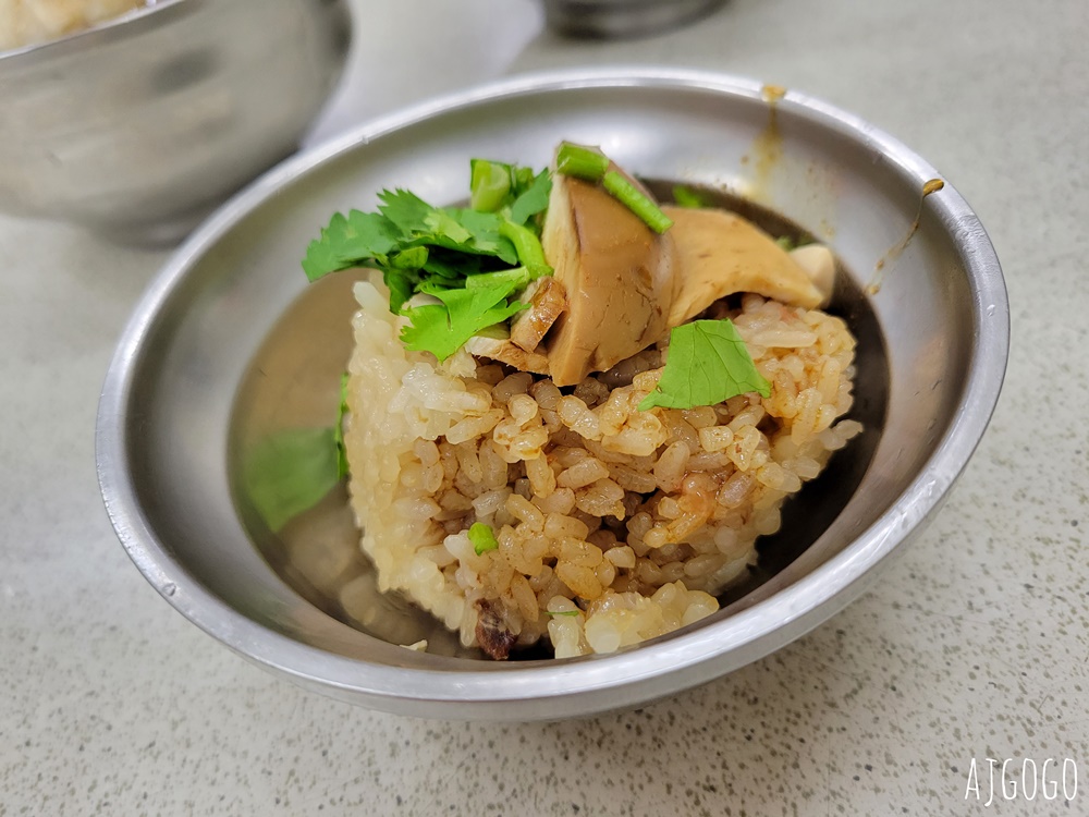 台北美食 台北橋頭筒仔米糕 延三夜市美食 宵夜、早餐 魯肉米糕好味道