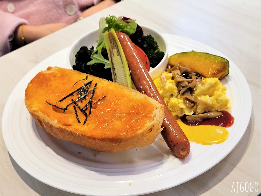 桃園美食 福森院子 網美早午餐店 草莓舒芙蕾鬆餅好吃 桃園藝文特區美食推薦