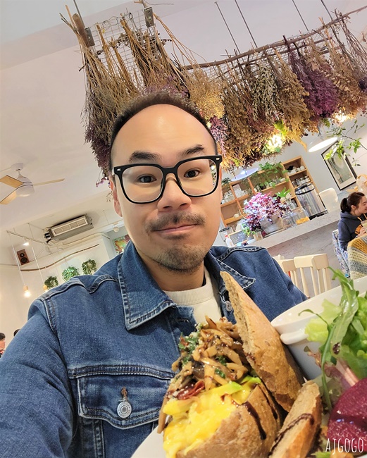桃園美食 福森院子 網美早午餐店 草莓舒芙蕾鬆餅好吃 桃園藝文特區美食推薦