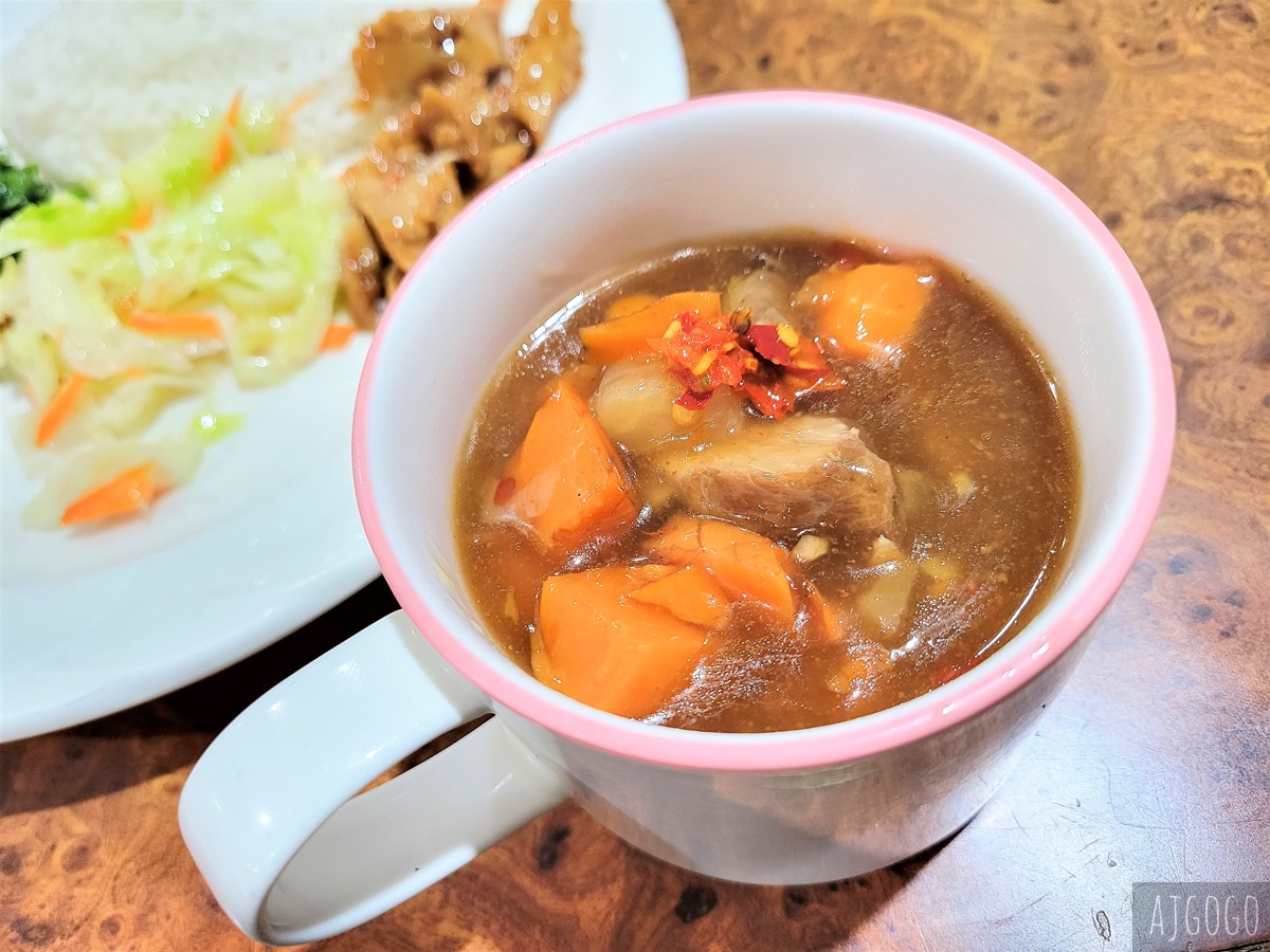 桃園美食 我愛蜜蜂 老派咖啡廳簡餐店 青椒牛肉飯最多人推 @AJ的旅行地圖