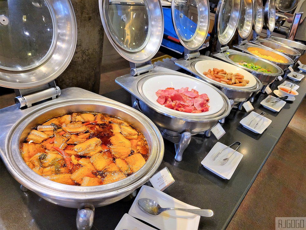 台南大飯店早餐 台南浮誇系早餐 刈包、牛肉湯、還有哈根達斯冰淇淋