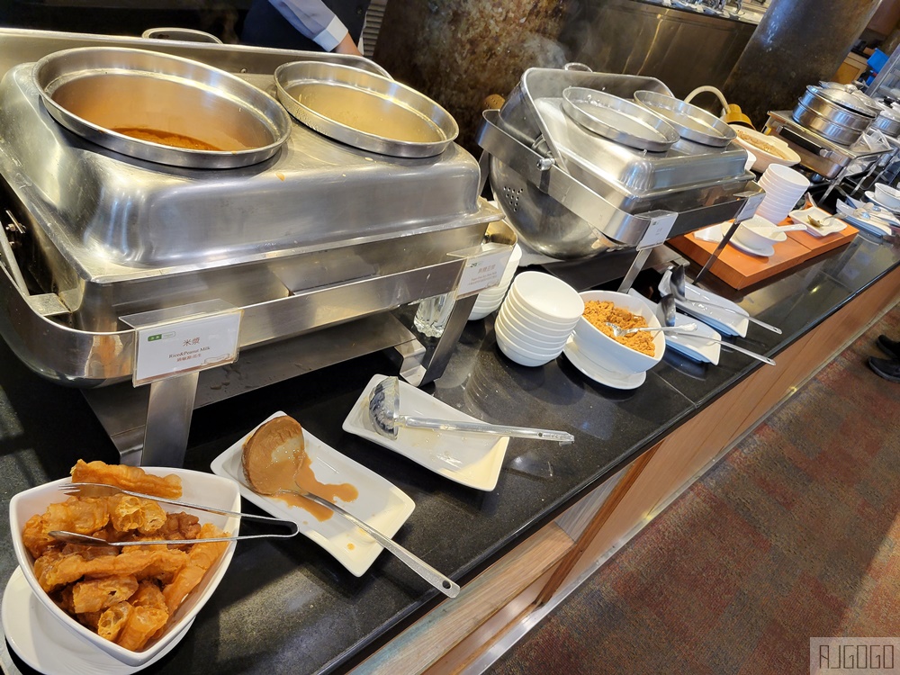 台南大飯店早餐 台南浮誇系早餐 刈包、牛肉湯、還有哈根達斯冰淇淋