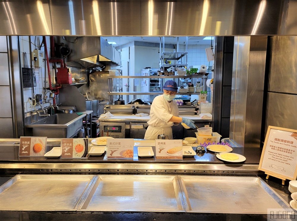 台南大飯店早餐 台南浮誇系早餐 刈包、牛肉湯、還有哈根達斯冰淇淋