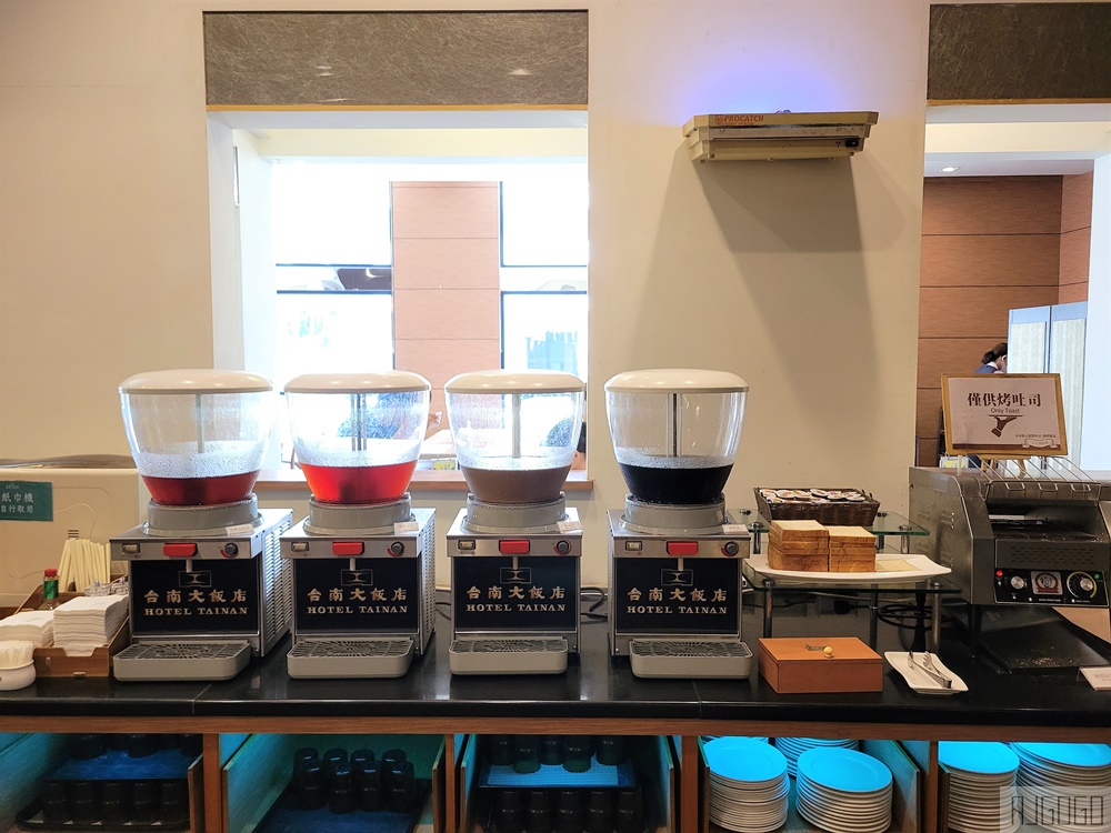 台南大飯店早餐 台南浮誇系早餐 刈包、牛肉湯、還有哈根達斯冰淇淋