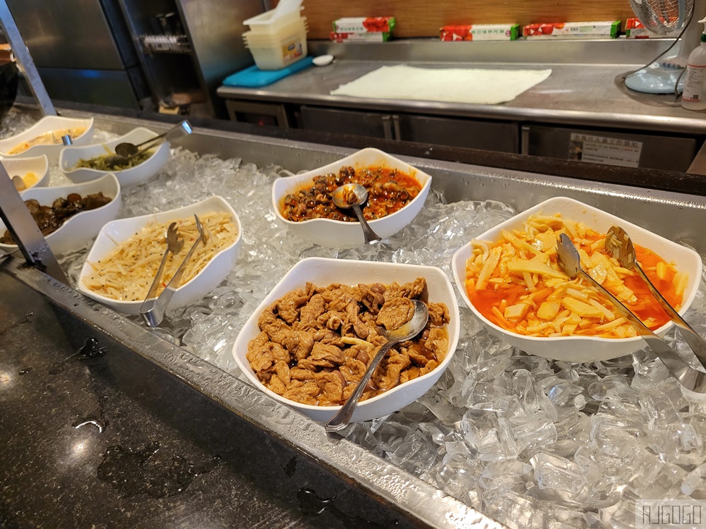 台南大飯店早餐 台南浮誇系早餐 刈包、牛肉湯、還有哈根達斯冰淇淋