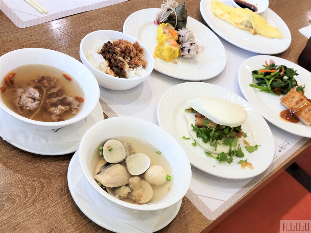 台南大飯店早餐 台南浮誇系早餐 刈包、牛肉湯、還有哈根達斯冰淇淋