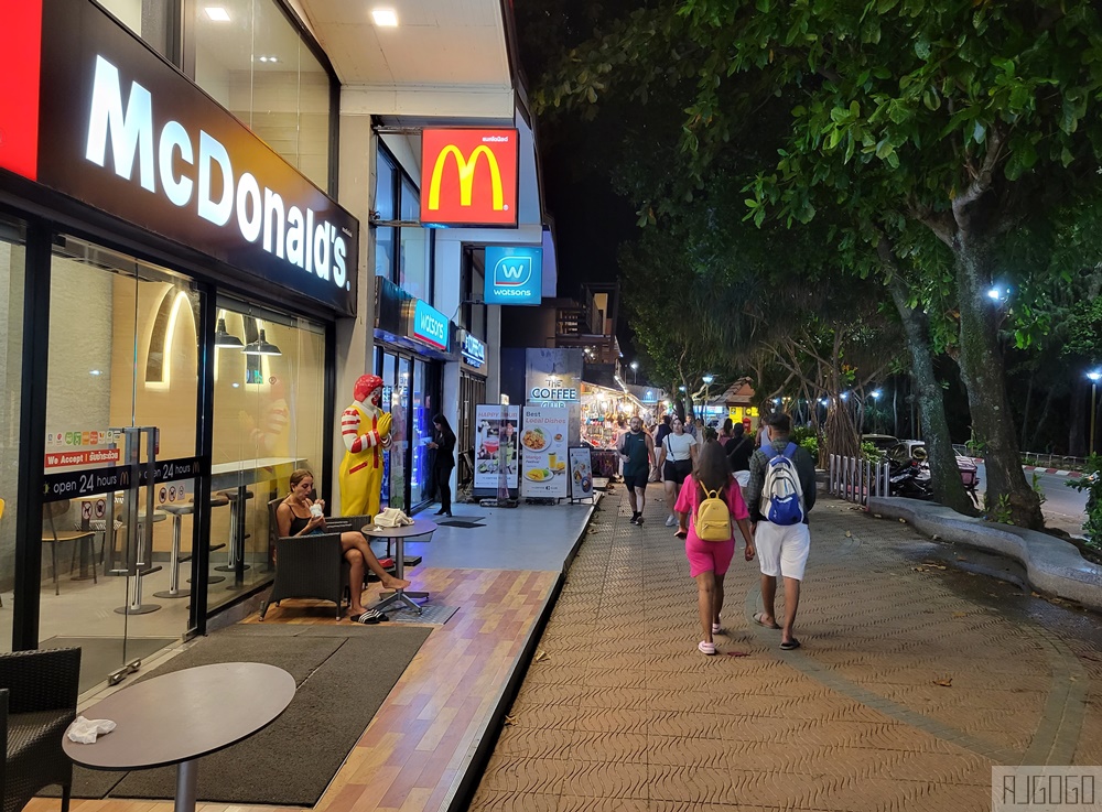 泰國旅遊 喀比住宿 假日度假酒店-甲米奧南海灘 標準山景房、早餐 喀比自由行推薦