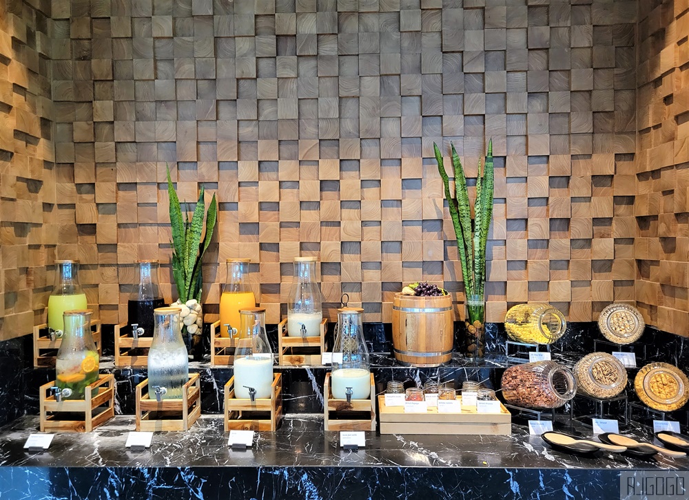 泰國旅遊 喀比住宿 假日度假酒店-甲米奧南海灘 標準山景房、早餐 喀比自由行推薦