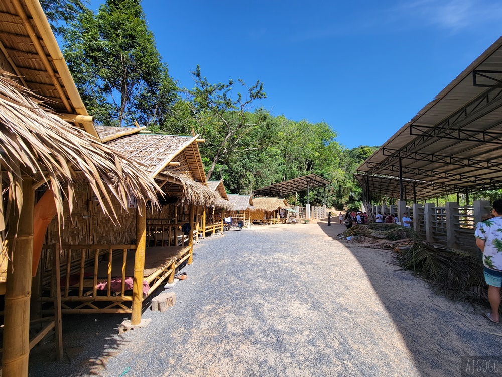 普吉島景點 綠色大象保護區公園 走進森林餵大象、幫大象洗澡 泰國旅遊推薦 普吉島景點 綠色大象保護區公園 走進森林餵大象、幫大象洗澡 泰國旅遊推薦