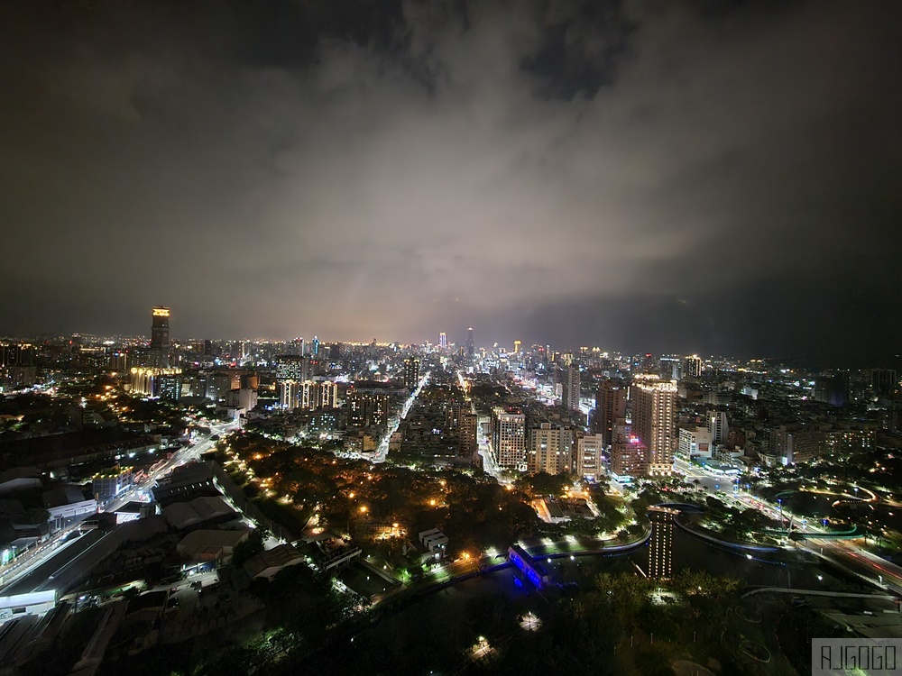 2026高雄住宿 高雄萬豪酒店 早餐、游泳池、停車場、行政豪華客房 高雄飯店
