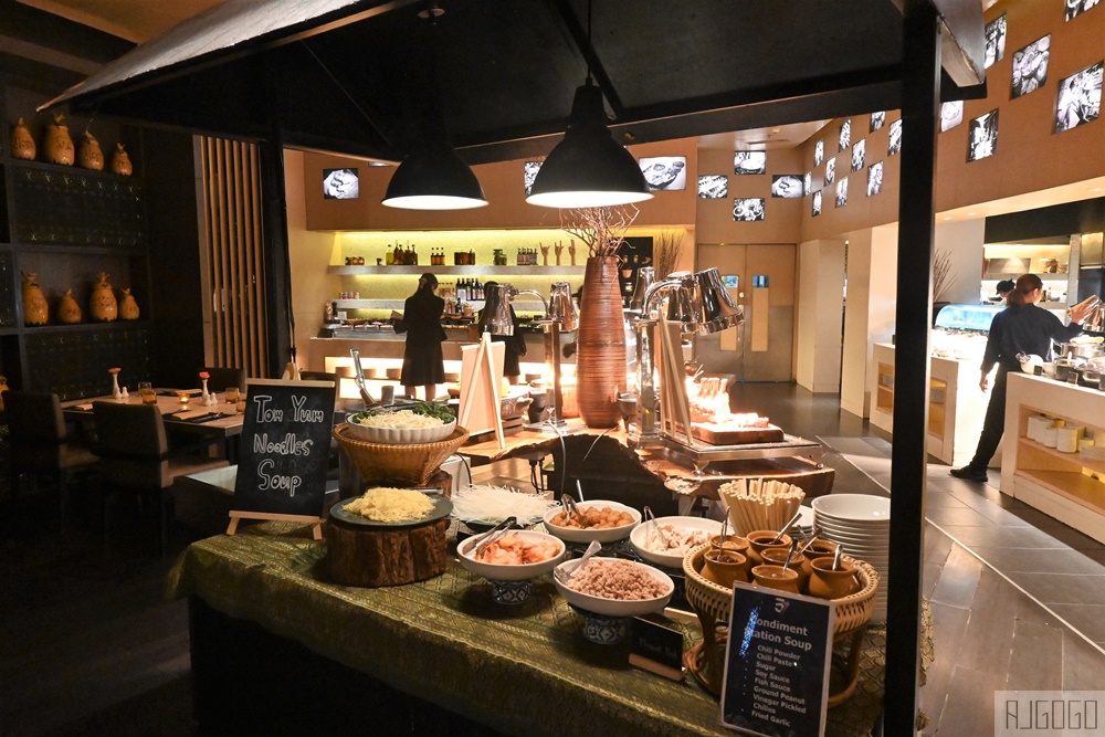 2026曼谷自由行 曼谷素坤逸萬豪酒店 早餐、晚餐吃到飽 57th Street 曼谷住宿推薦