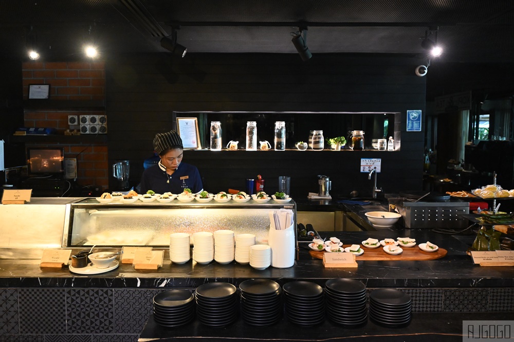 泰國攀牙住宿 考拉維拉飯店 La Vela Khao Lak 早餐、晚餐 泰國旅遊推薦