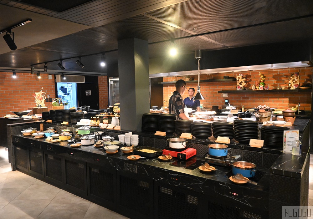 泰國攀牙住宿 考拉維拉飯店 La Vela Khao Lak 早餐、晚餐 泰國旅遊推薦