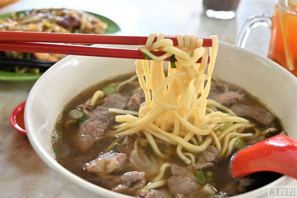 吉隆坡美食 麗豐茶餐室 吉隆坡中國城 一站吃燒臘烤鴨牛肉麵炒粿條 馬來西亞旅遊推薦