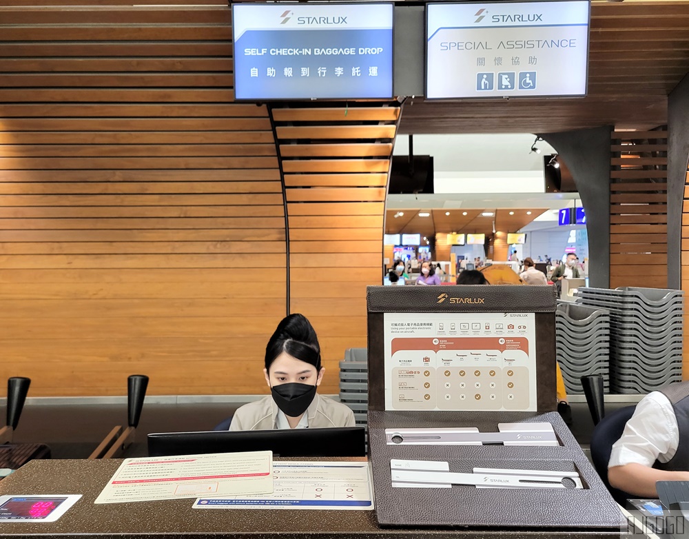搭星宇航空去新加坡 台北桃園-新加坡 星宇航空A350經濟艙飛機餐 開箱JX771