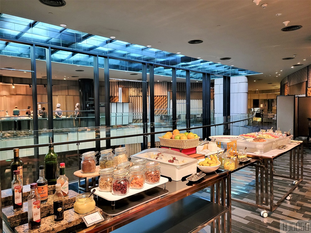 2026新加坡住宿 樟宜機場皇冠假日酒店 星耀樟宜標準房、早餐 新加坡旅遊推薦