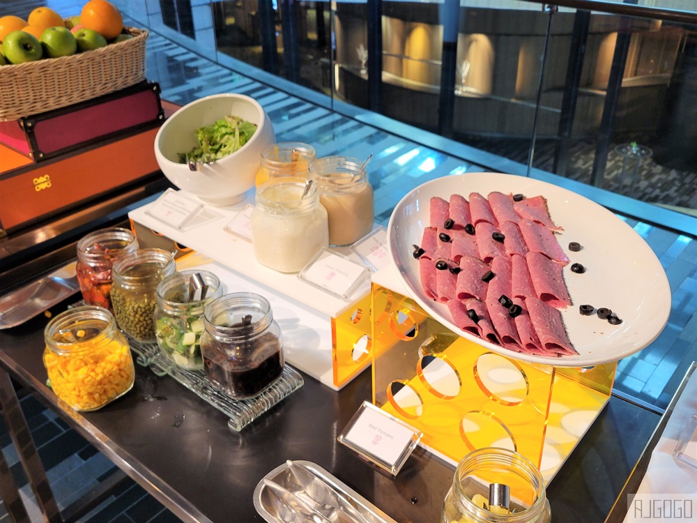 2026新加坡住宿 樟宜機場皇冠假日酒店 星耀樟宜標準房、早餐 新加坡旅遊推薦
