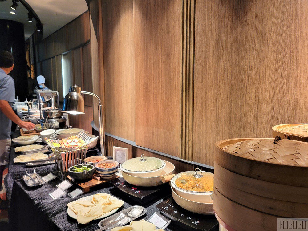 2026新加坡住宿 樟宜機場皇冠假日酒店 星耀樟宜標準房、早餐 新加坡旅遊推薦