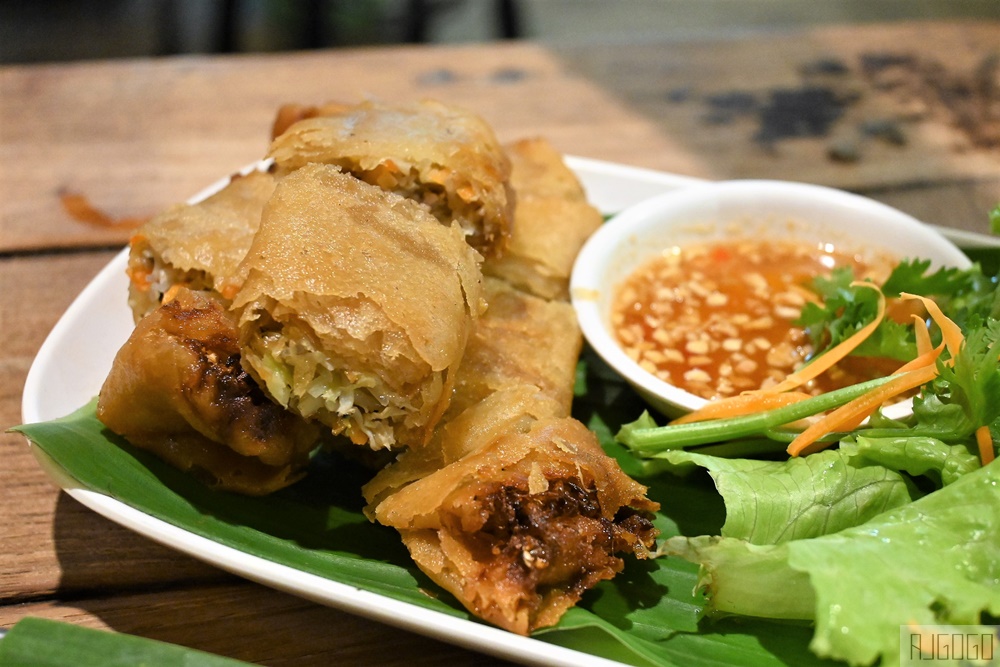 2026清邁美食 烤山尼曼泰北咖哩麵 Kao Soy Nimman 清邁米其林必比登推薦美食