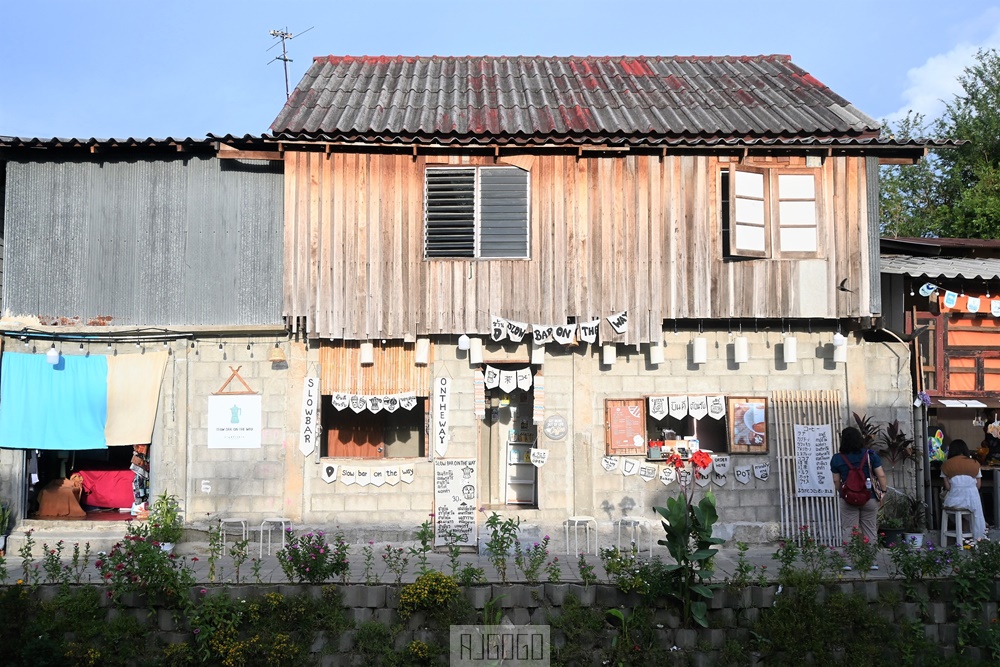 2026清邁自由行 湄卡運河市集 Khlong Mae Kha 古護城河改造日泰混搭風格夜市