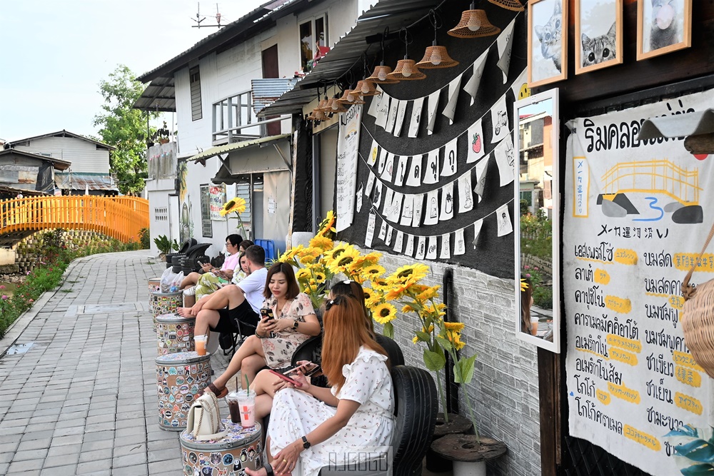 2026清邁自由行 湄卡運河市集 Khlong Mae Kha 古護城河改造日泰混搭風格夜市