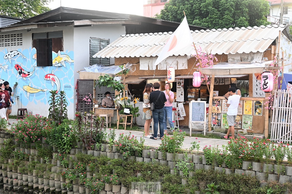 2026清邁自由行 湄卡運河市集 Khlong Mae Kha 古護城河改造日泰混搭風格夜市