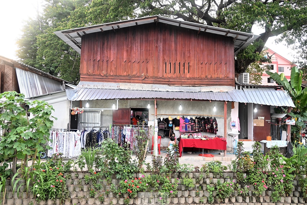 2026清邁自由行 湄卡運河市集 Khlong Mae Kha 古護城河改造日泰混搭風格夜市