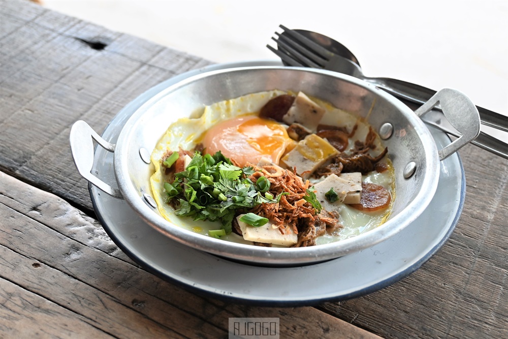 2026清邁美食 清邁網紅系早午餐 Gopuek Godum Chiangmai 4色卡士達醬吐司最吸睛