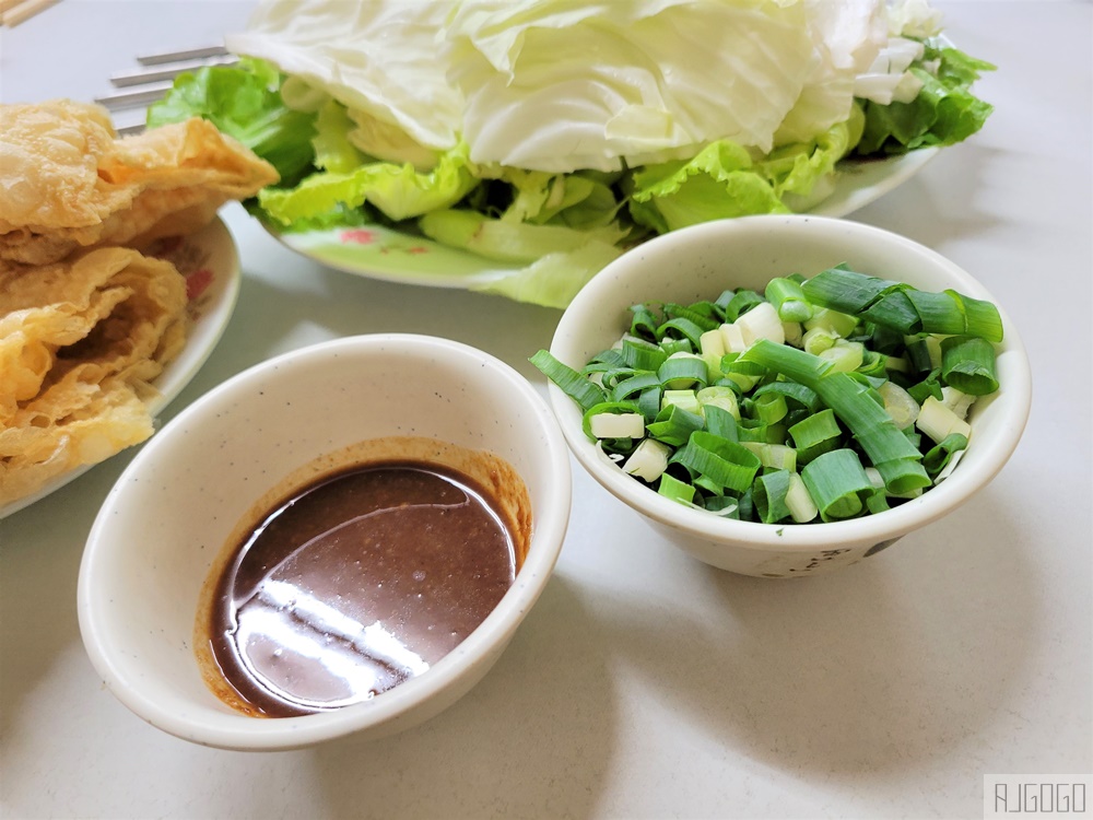 東港美食 新東興牛肉爐 沙茶火鍋 巷弄裡老字號火鍋店