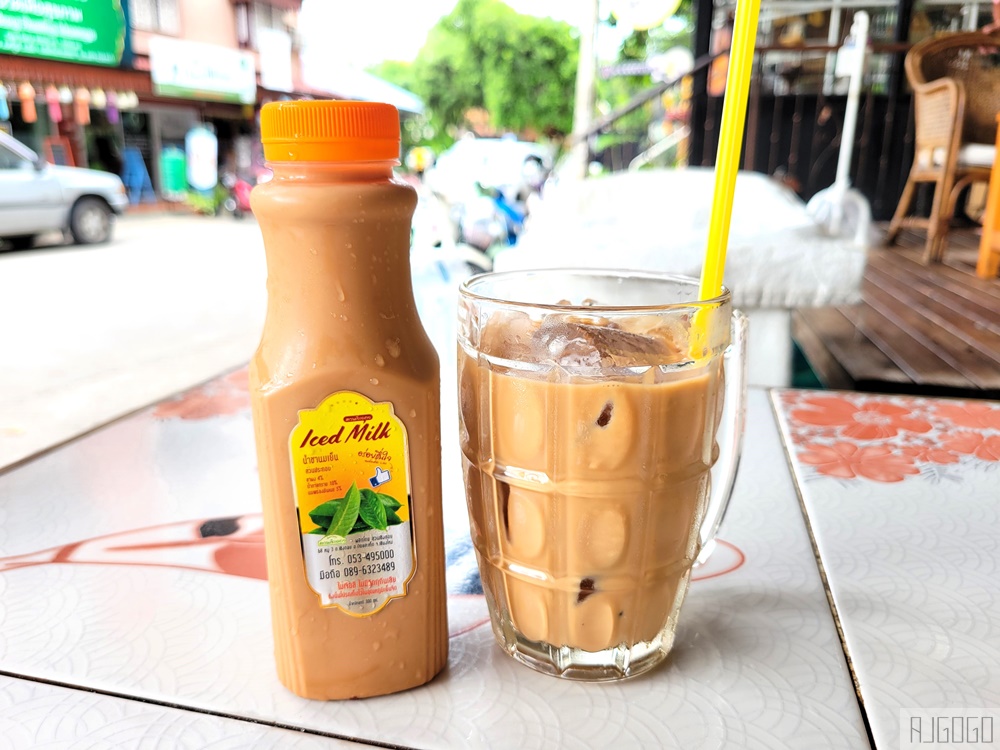 清邁自由行 脆皮燒肉、胡椒豬雜湯麵 Kuay Chap Sam Ka Sat 清邁在地早午餐