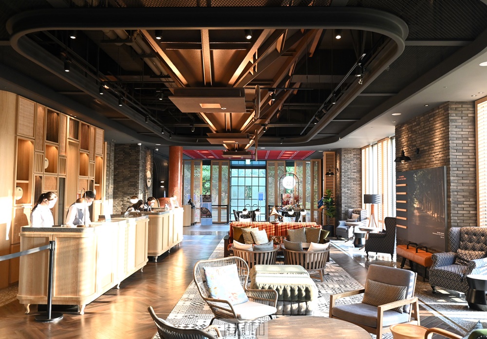 2026台南住宿 捷絲旅台南虎山館 游泳池 渡假飯店 家庭客房、早餐 台南飯店