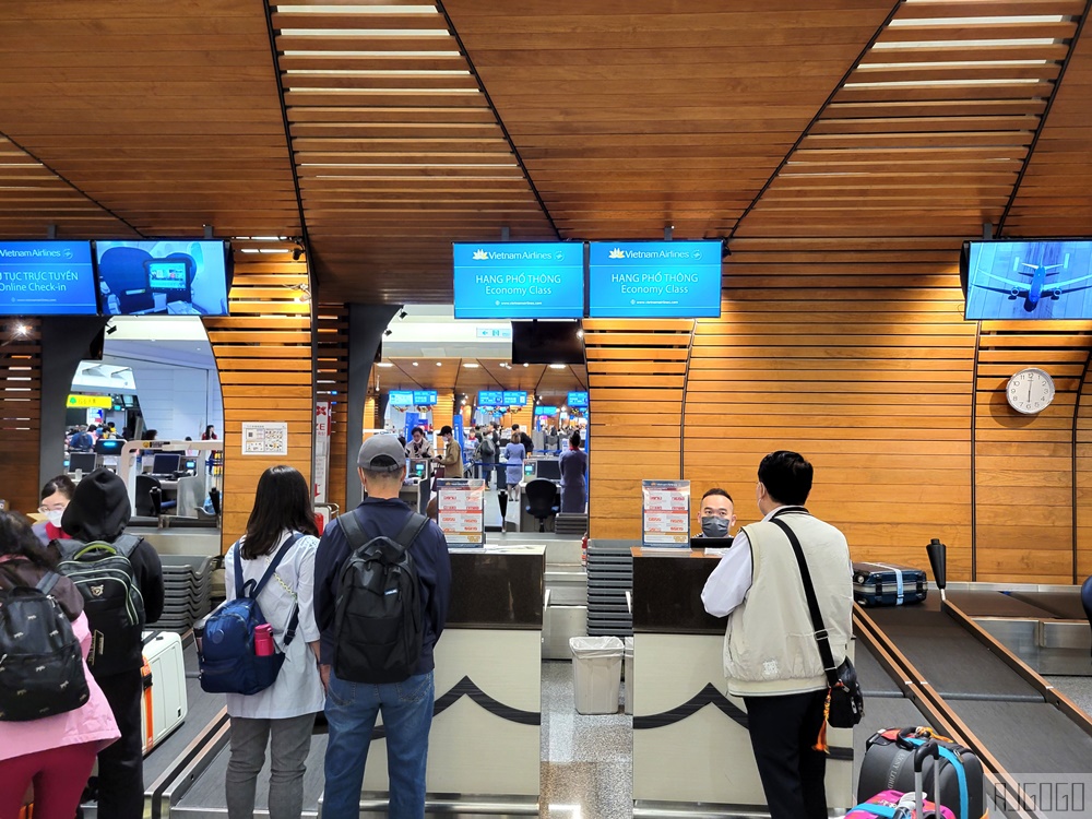 越南航空評價 桃園機場-胡志明市-富國島 A321經濟艙飛機餐 胡志明機場轉機