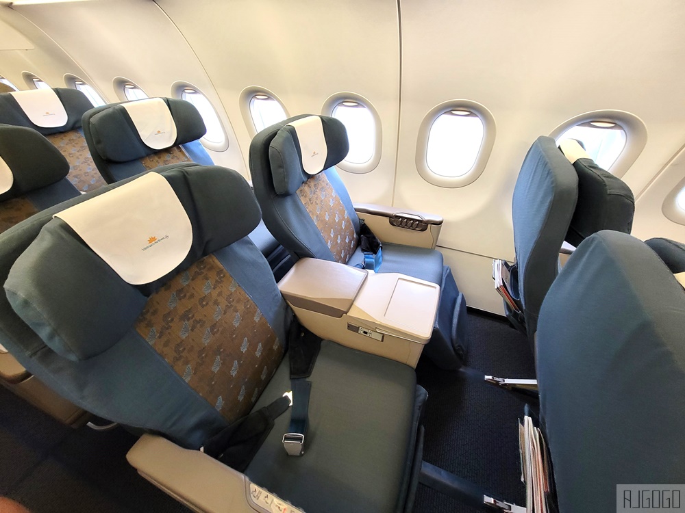 越南航空評價 桃園機場-胡志明市-富國島 A321經濟艙飛機餐 胡志明機場轉機