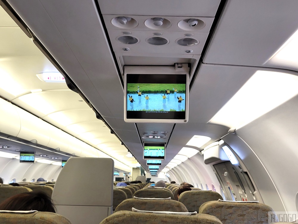 越南航空評價 桃園機場-胡志明市-富國島 A321經濟艙飛機餐 胡志明機場轉機
