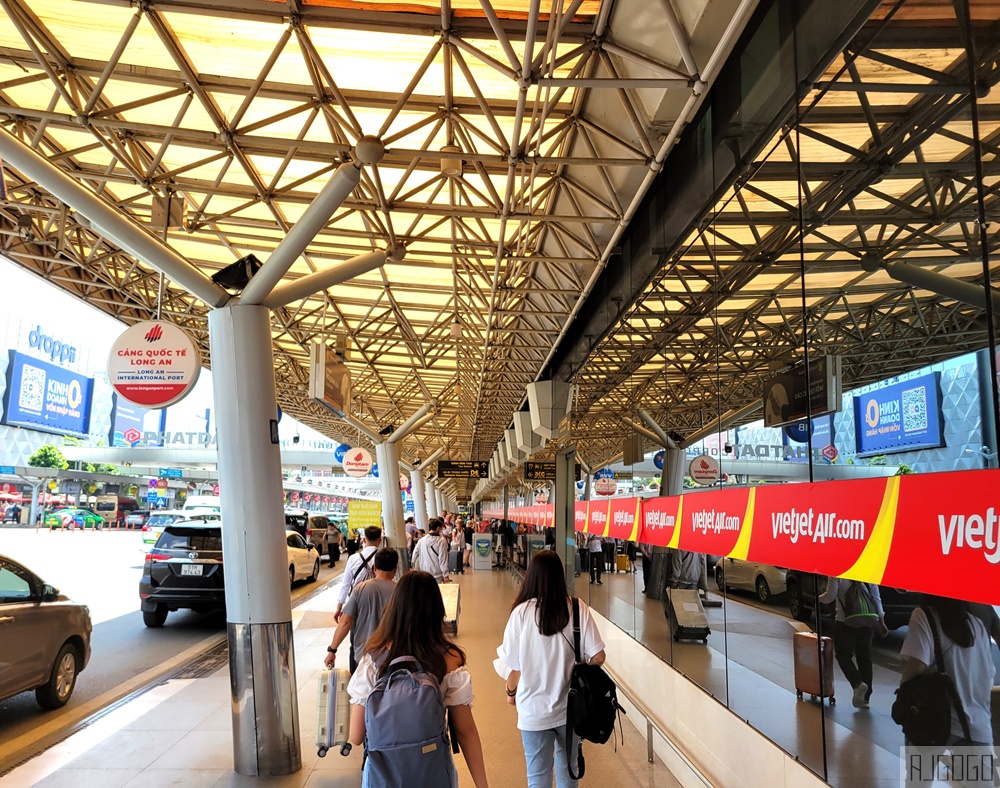 越南航空評價 桃園機場-胡志明市-富國島 A321經濟艙飛機餐 胡志明機場轉機