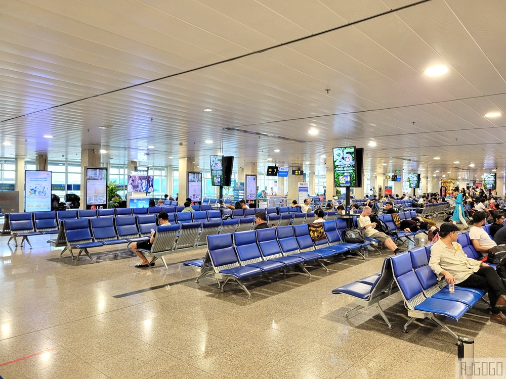 越南航空評價 桃園機場-胡志明市-富國島 A321經濟艙飛機餐 胡志明機場轉機