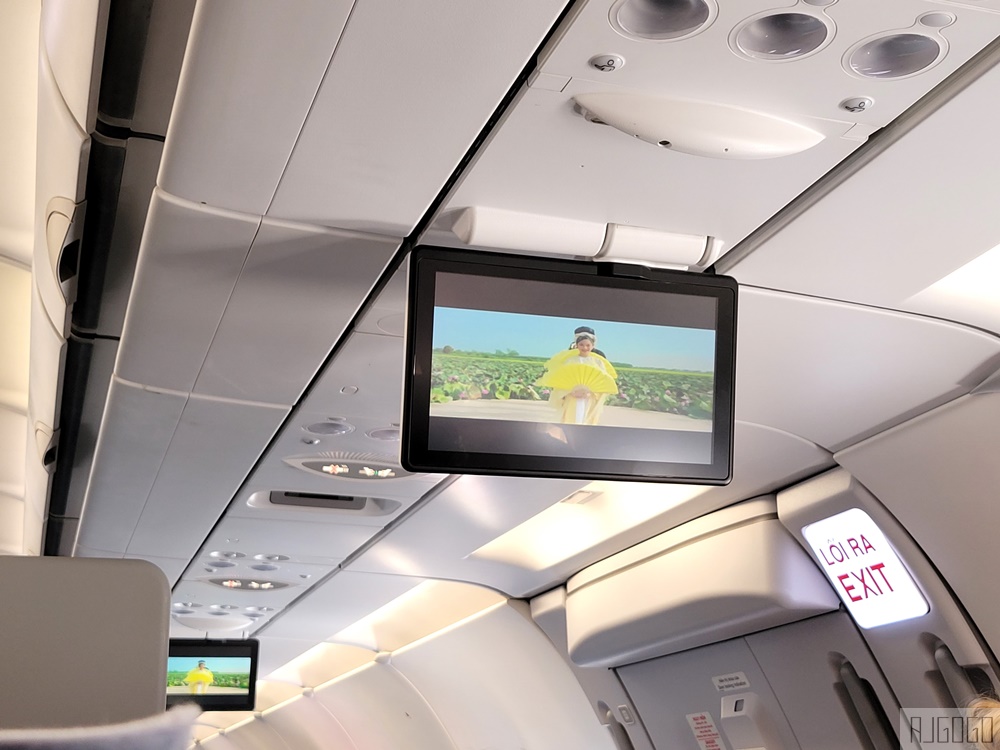 越南航空評價 桃園機場-胡志明市-富國島 A321經濟艙飛機餐 胡志明機場轉機